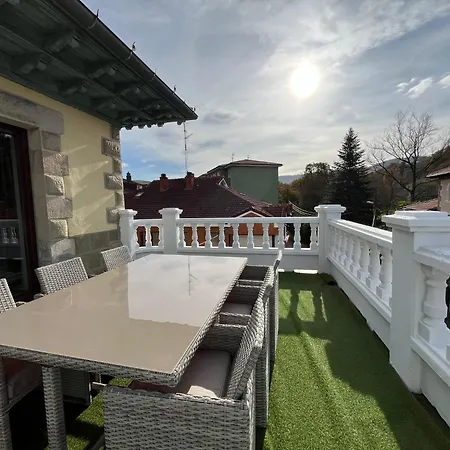 Apartamentos Villacarriedo Apartment *