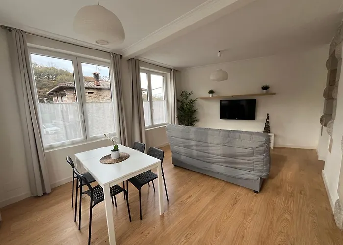 Apartamentos Villacarriedo * 비야카리에도