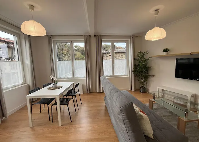 Apartamentos Villacarriedo 비야카리에도